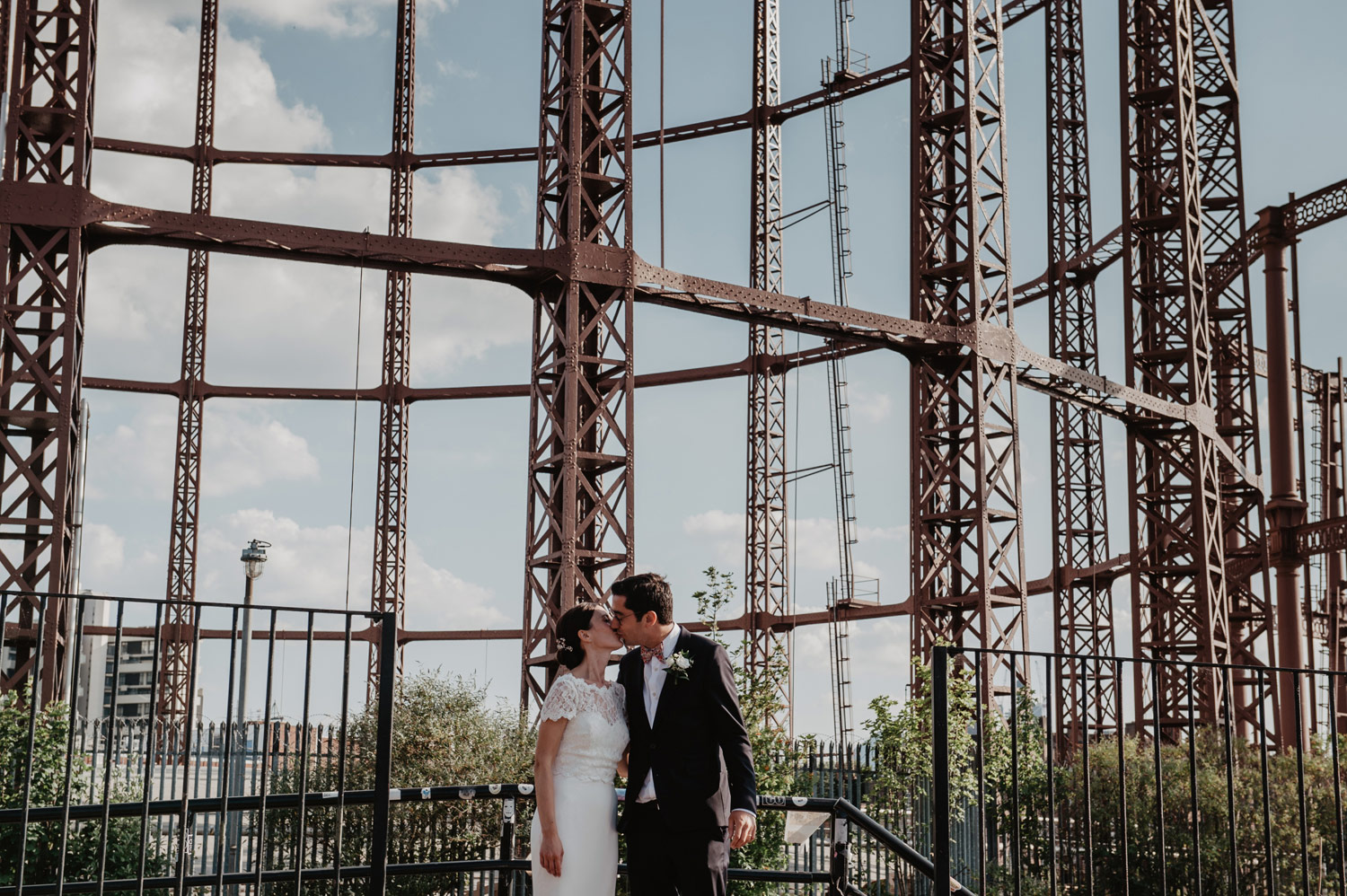 wedding photography at bethnal green gasholders