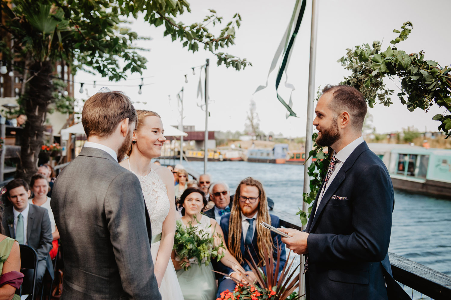 industrial minimalist hackney stour space wedding photography