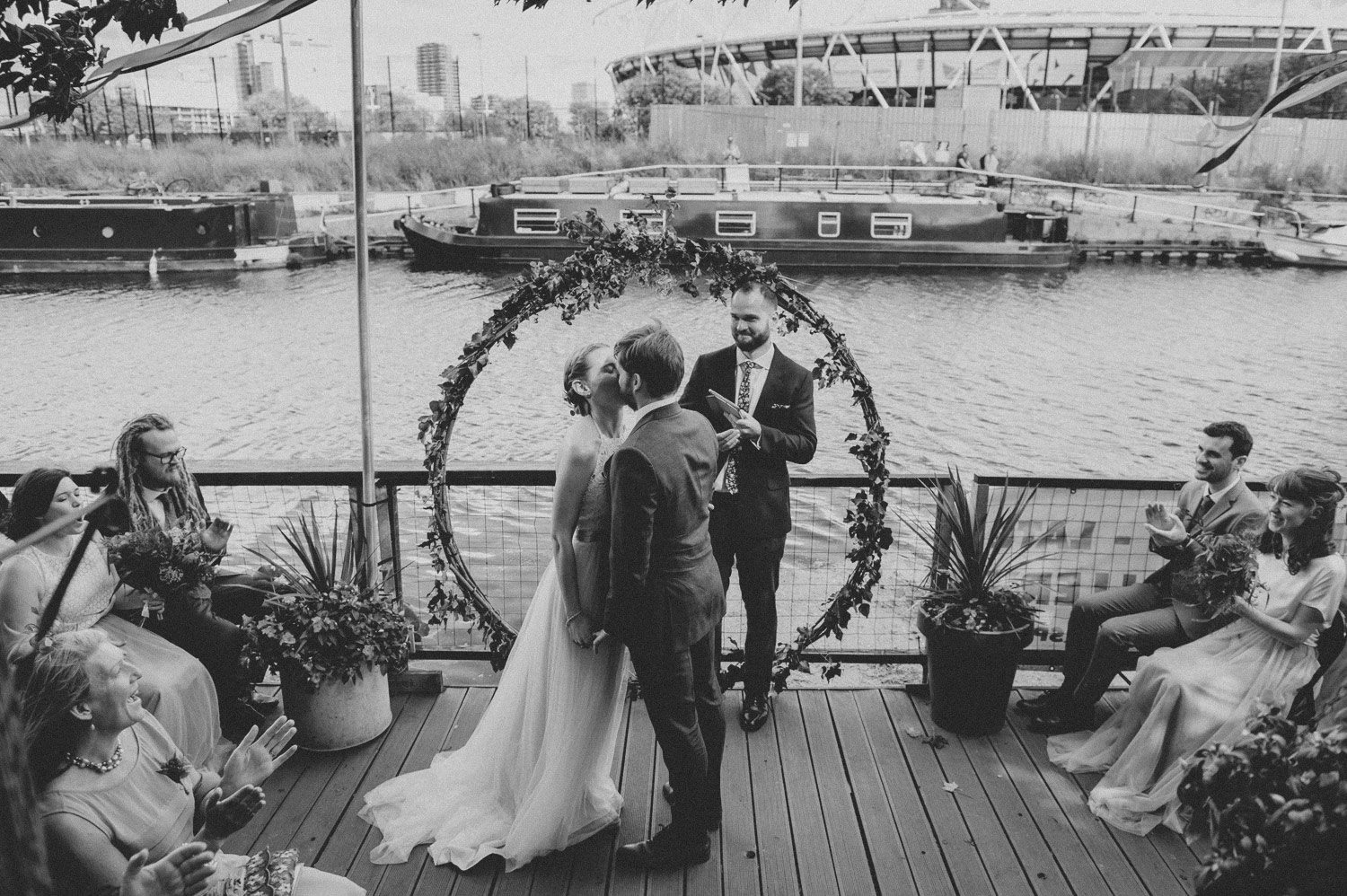 modern industrial minimalist hackney wedding stour space anne schwarz photography