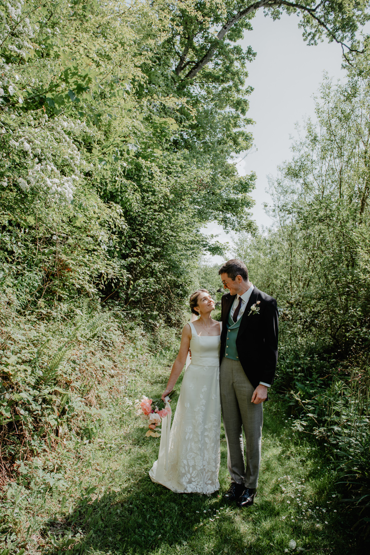 english country garden summer wedding by anne schwarz photography